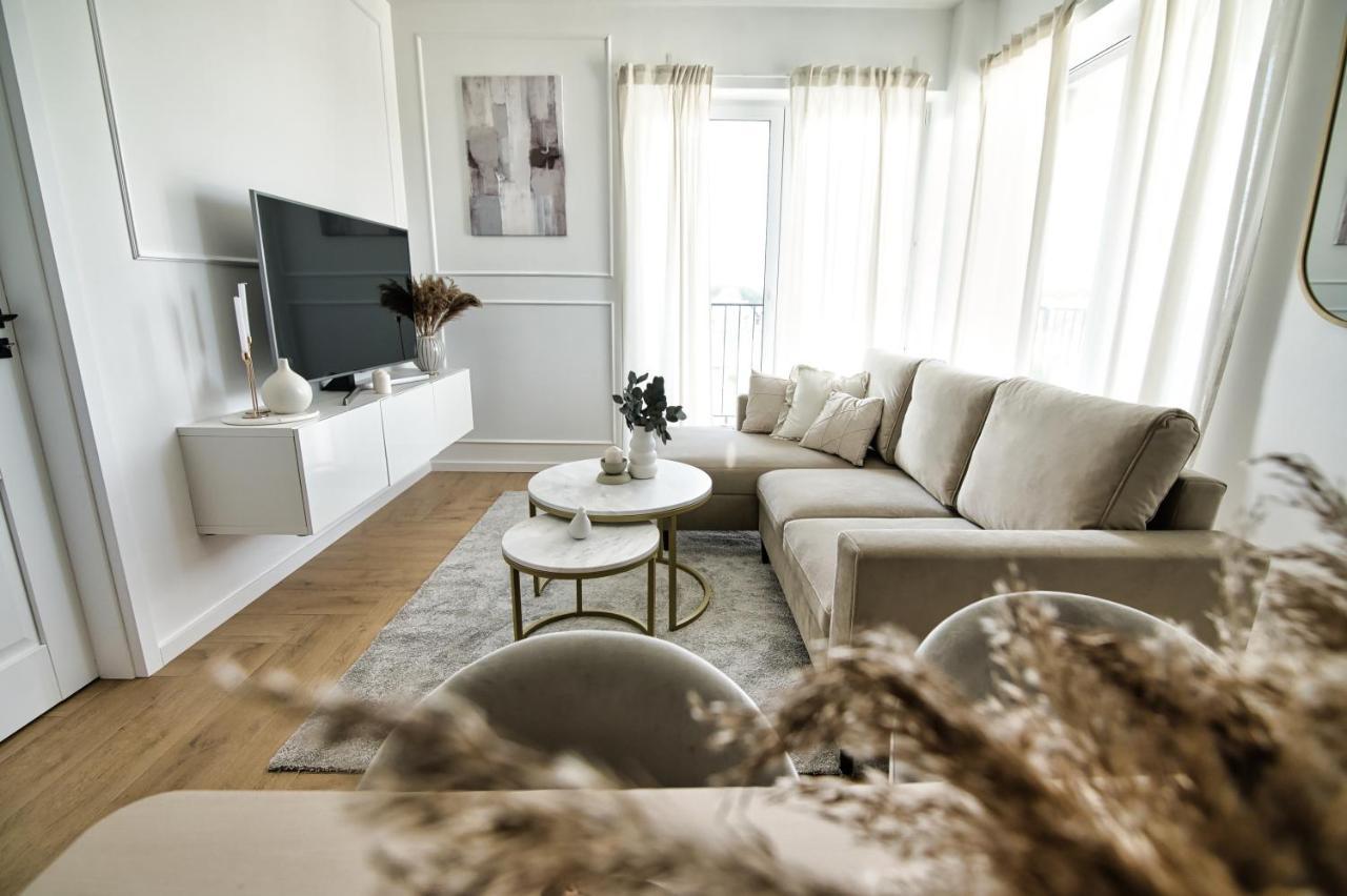 Azyl By Housine Apartment Zator Luaran gambar